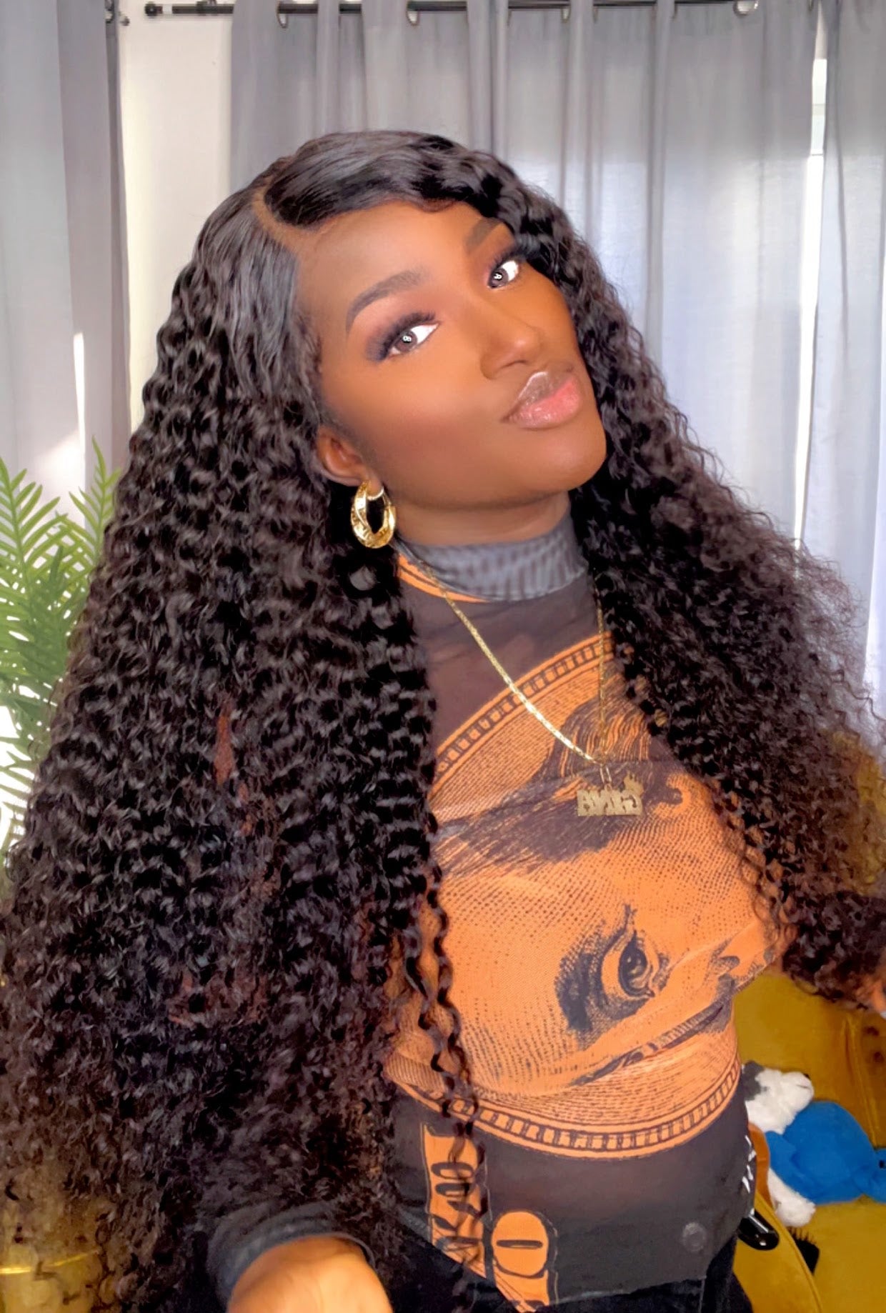 Curly wigs