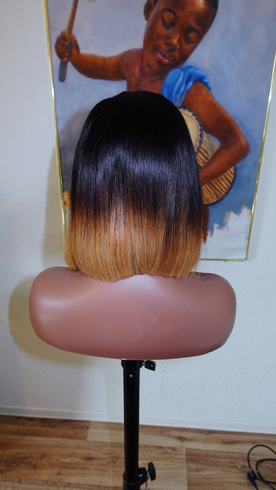 1b/gold tip bob wig