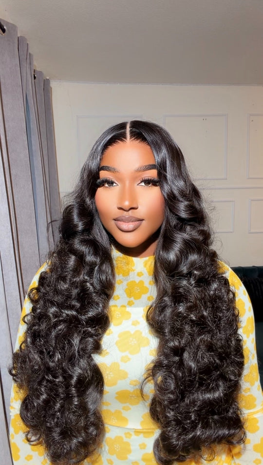 Layered statement Bouncy wig