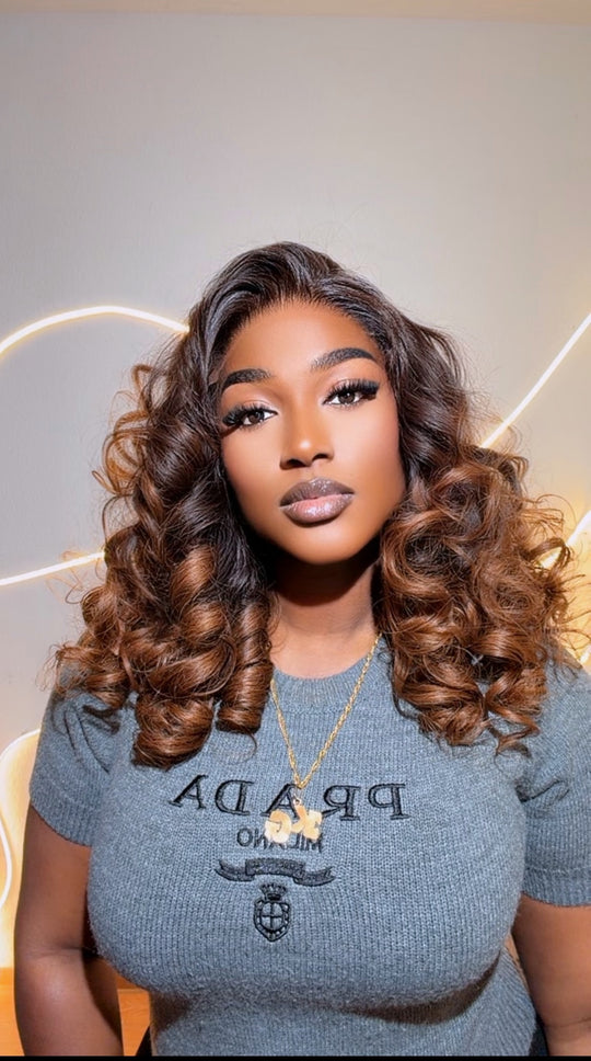 Hollywood fluffy bouncy wig