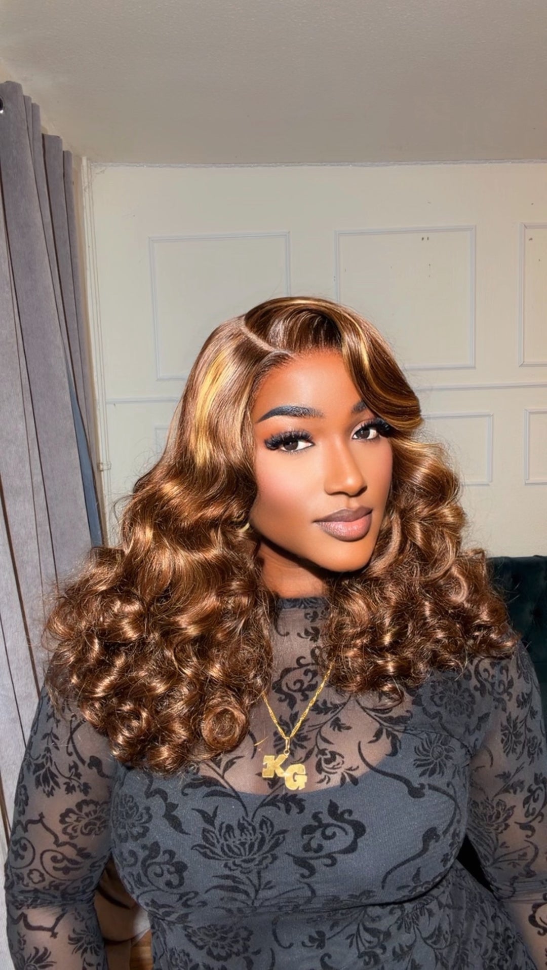 Piano Fluffy Bouncy Wig