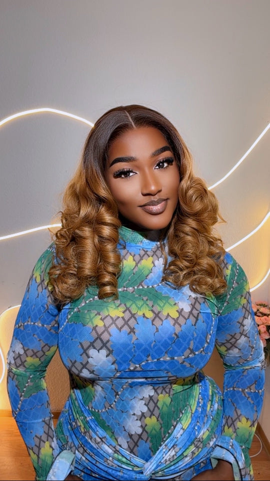 1b/Gold Donor Bouncy Wig